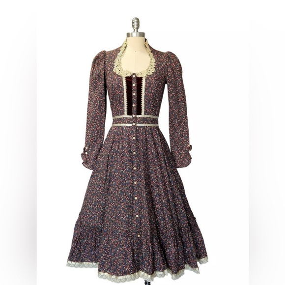 Gunne Sax Dresses & Skirts - 1970s Gunne Sax Floral Prairie Dress